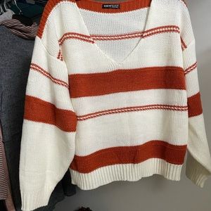 CROP KNIT V-NECK SWEATER